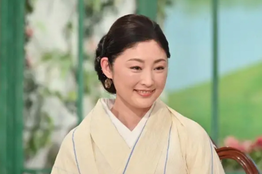 49歲的常盤貴子在朝日電視台的談話節目《徹子的房間》受訪，整張臉略顯福態，看得出歲月的痕跡。（翻攝matome.naver.jp網站）