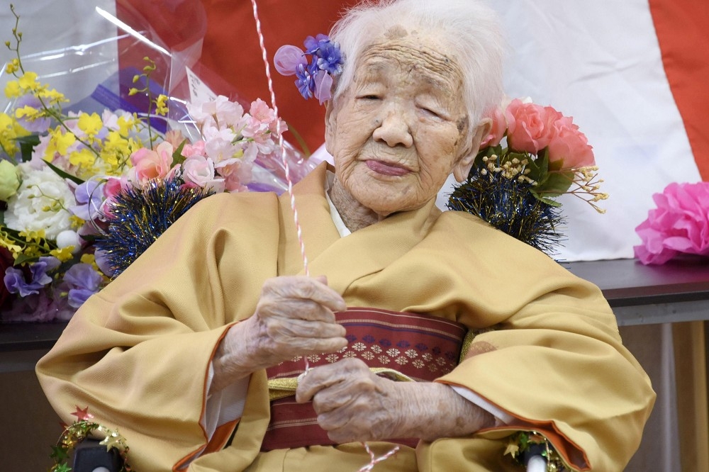 全球最長壽的人瑞田中加子退出奧運火炬傳遞。（湯森路透）