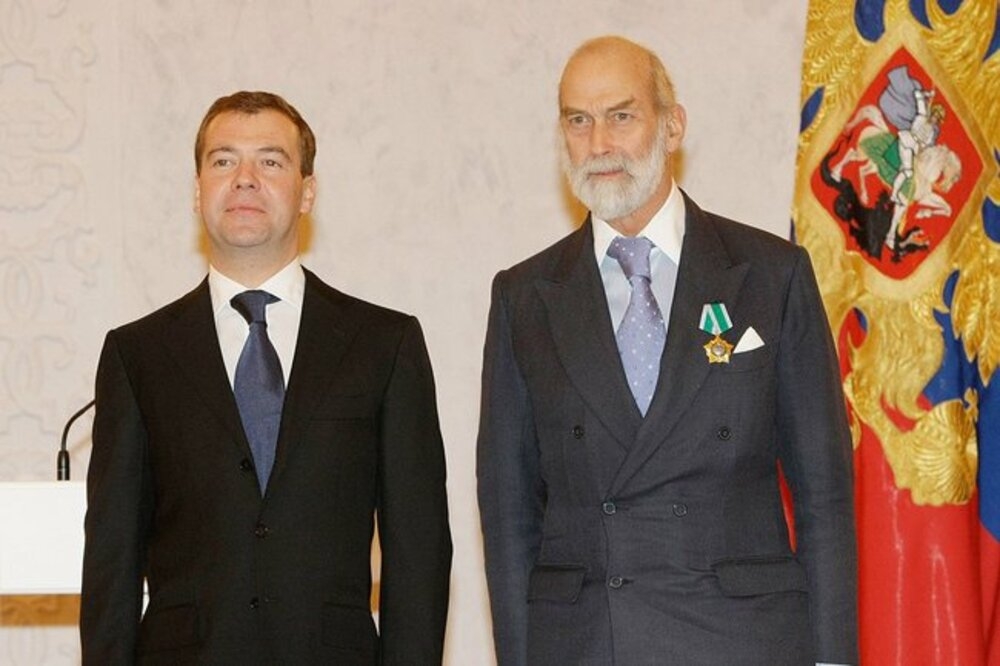时任俄国总统梅德维杰夫（左）与英国麦可王子合影。（图片取自克里姆林宫）(photo:UpMedia)