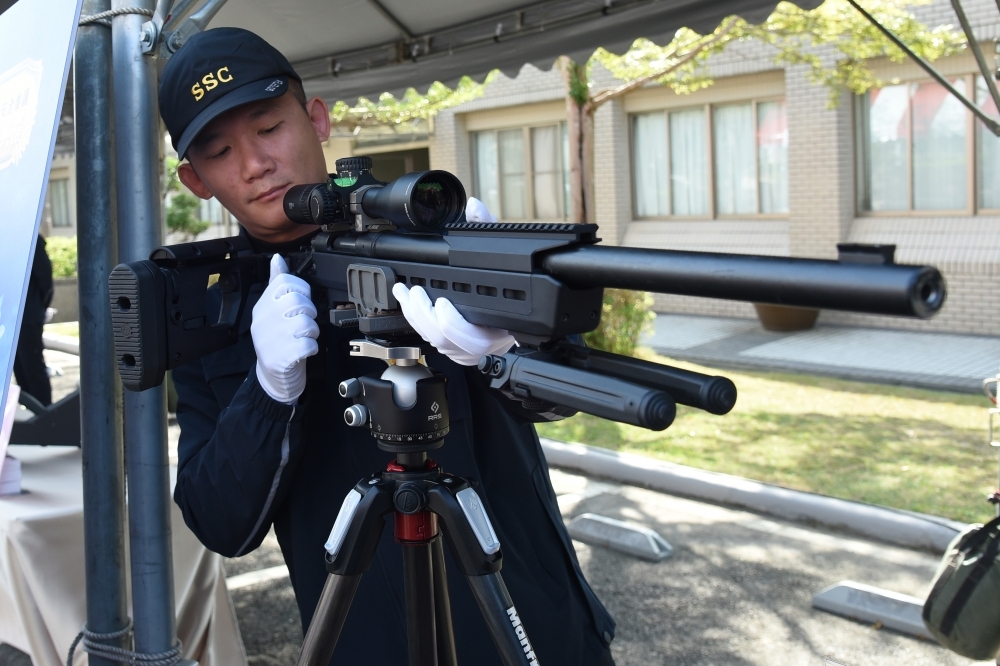 國安局特勤中心「反狙擊小組」使用20年的雷明頓M24狙擊槍（圖），今年起汰換。（資料照片／蔣銀珊攝）