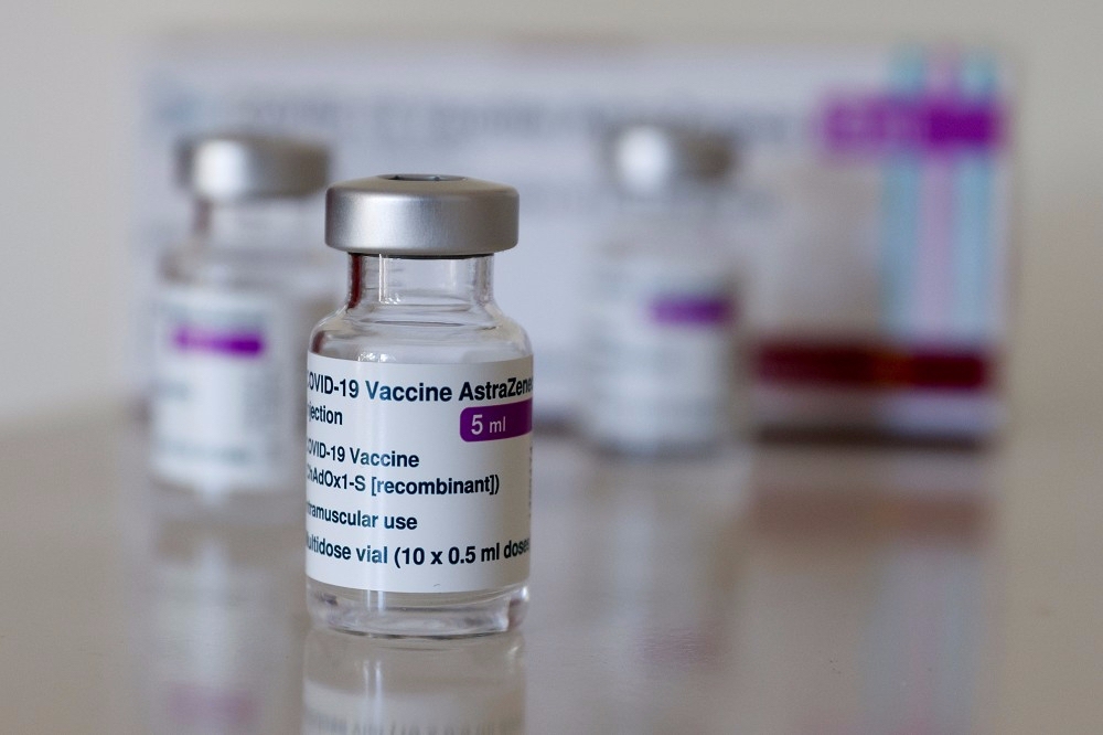 中央流行疫情指揮中心29日公布，28日的疫苗施打人數較以前踴躍，總共施打4萬2920劑。（湯森路透）