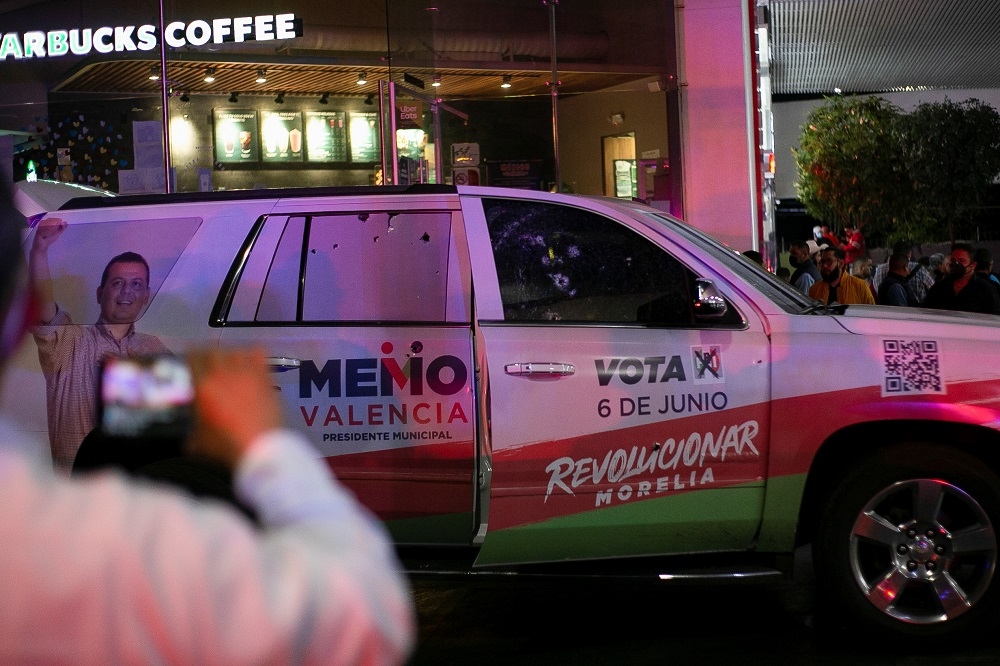 一名墨西哥候選人車隊遭槍手襲擊。（湯森路透）