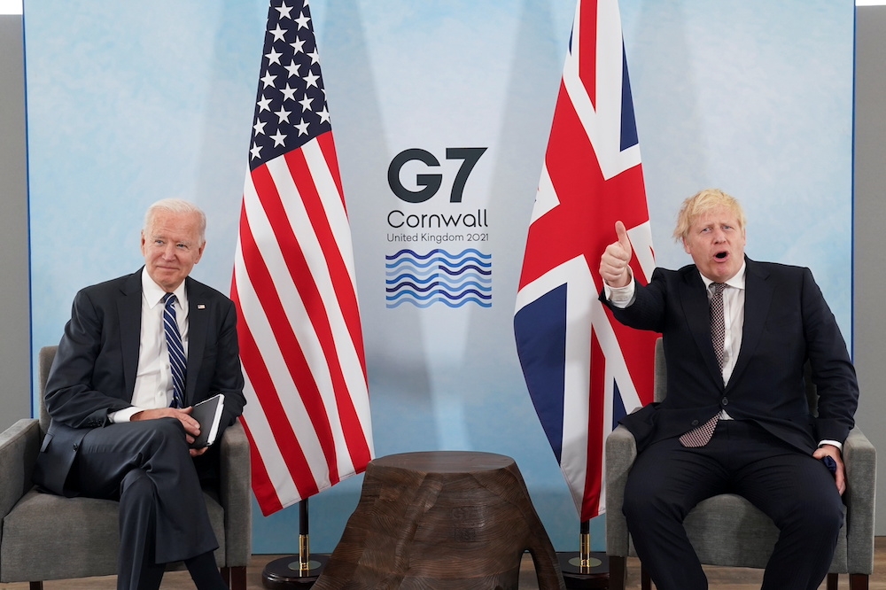 美國總統拜登與英國首相強森。（湯森路透）