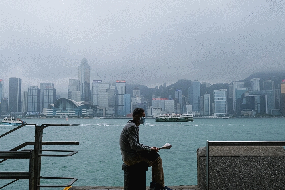 如今，留下或離開，已成許多香港人內心艱難的問題。（湯森路透）