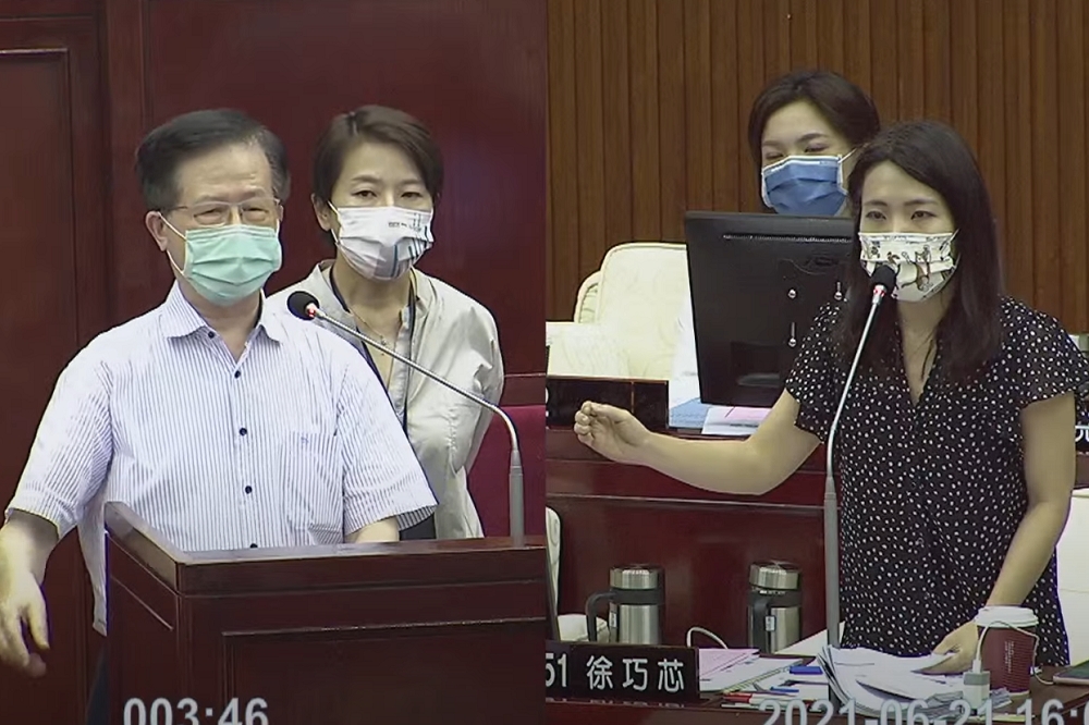 針對禾馨公布對話記錄一事，台北市衛生局長黃世傑21日於市議會中怒批「根本得寸進尺」。（擷自台北市議會YouTube）