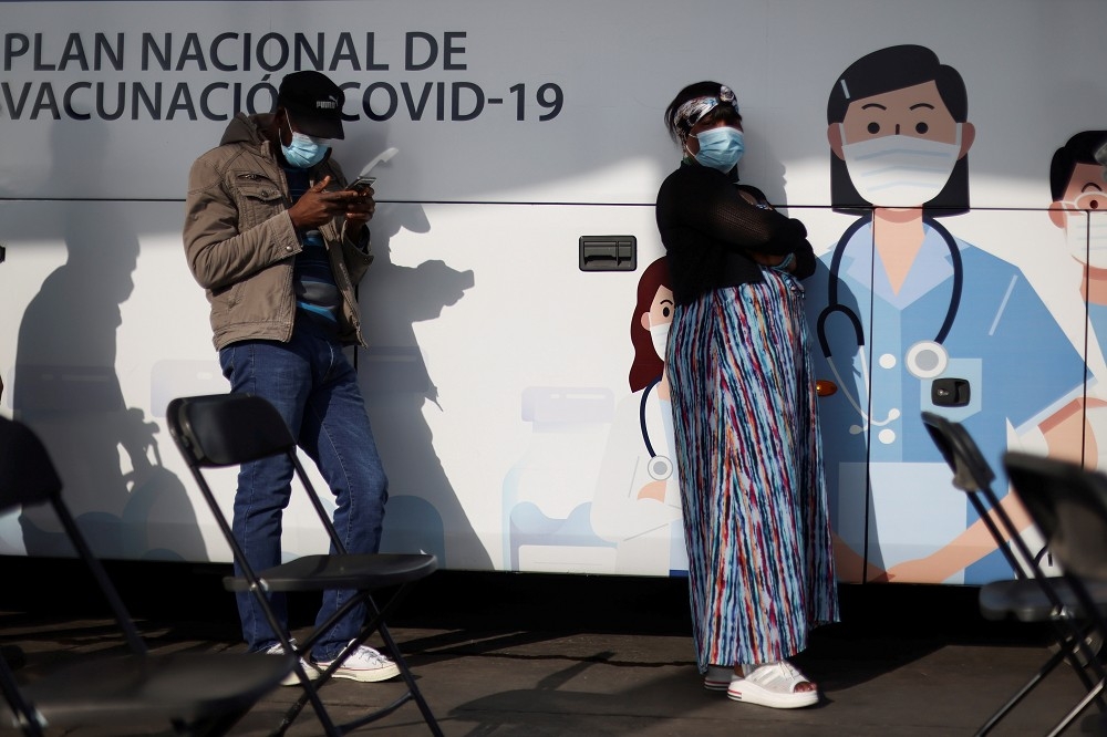 智利疫苗施打率高，但疫情尚未降溫。（湯森路透）