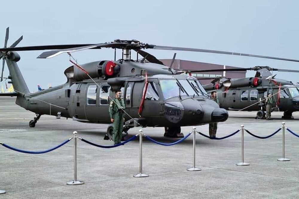 菲律賓首批6架黑鷹直升機，去年11月正式從波蘭運抵國門。（圖片取自菲國空軍）