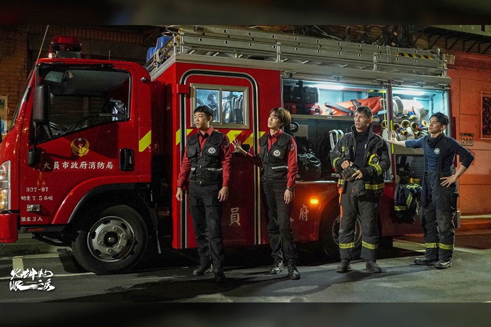 《火神的眼淚》演員林柏宏（右起）、溫昇豪、陳庭妮與謝章穎對於消防員的辛苦，格外能夠感同身受。（公視提供）