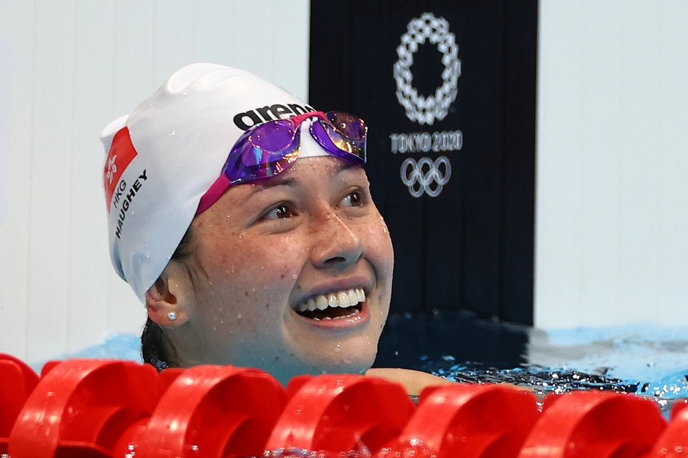 代表香港、混血女子游泳選手何詩蓓奪下200公尺自由式銀牌。（湯森路透）