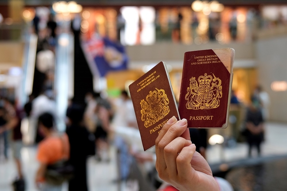 英國國民（海外）護照。（湯森路透）