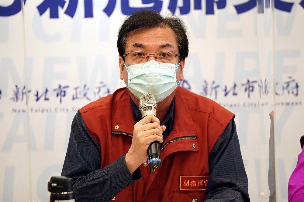 新北副市長劉和然14日在防疫會議上點出中央疫苗政策問題。（新北市政府提供）