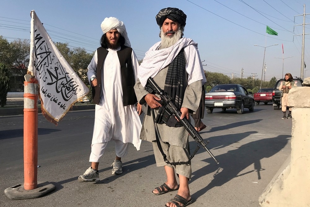 塔利班組織成立，其核心骨幹就是宗教學校培養出的聖戰士，塔利班的原文意思就是「伊斯蘭教的學生」。（湯森路透）