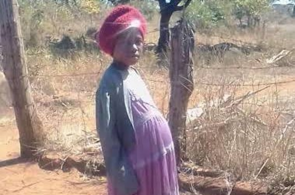 14岁女子玛查雅（Anna Machaya）不幸因难产死亡。（取自非洲联盟终止童婚大使Nyaradzayi Gumbonzvanda推特）(photo:UpMedia)