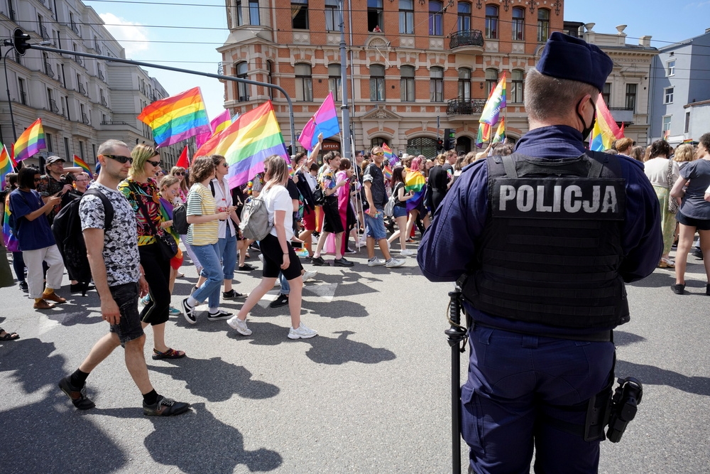 波蘭中部大城羅茲舉行LGBTQ示威遊行。（湯森路透）
