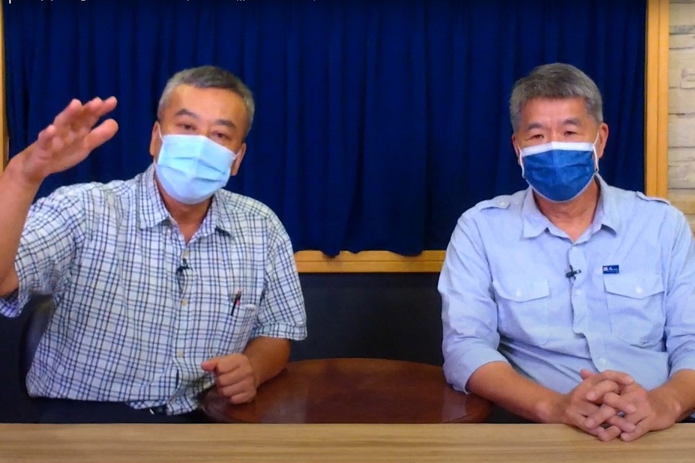 力挺張亞中（右）的電台主持人董智森（左）脫口罵「畜生才會加入民進黨」挨告。（擷自YouTube）