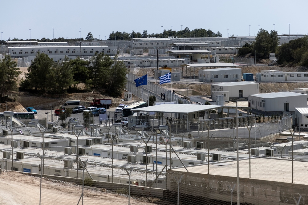 歐盟出資、位於希臘薩摩斯島的新難民收容營區。（湯森路透）