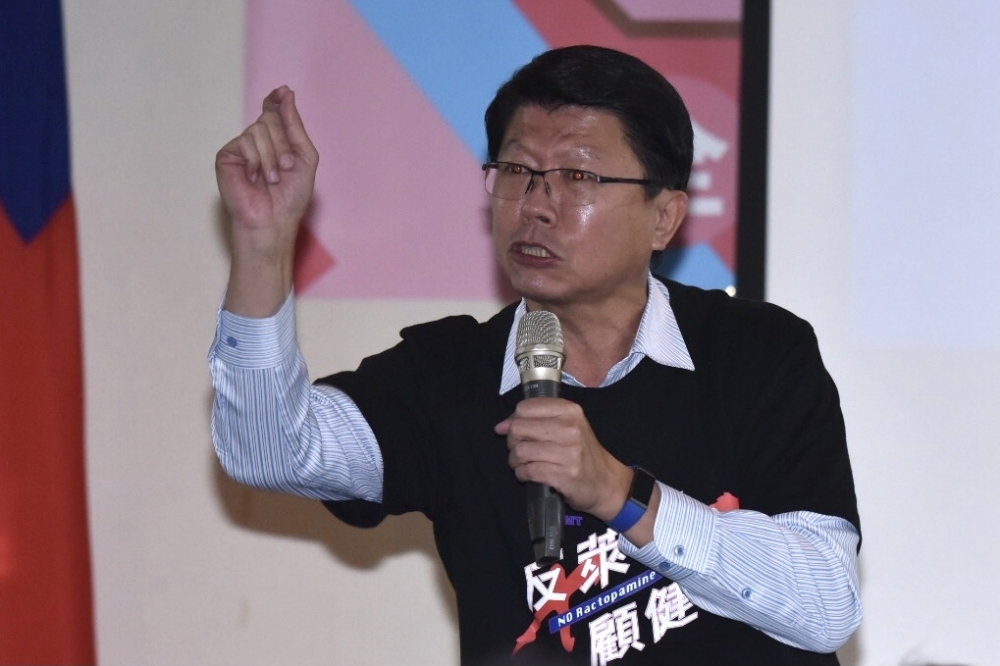 藥師林士峰表示，同樣以台語質詢的台南市議員謝龍介卻沒有受到抨擊的原因有2點。（資料照片／蔣銀珊攝）