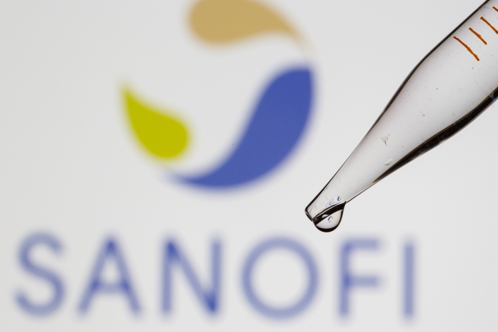法國藥廠賽諾菲宣布，終止其新冠mRNA疫苗研發計畫。（湯森路透）