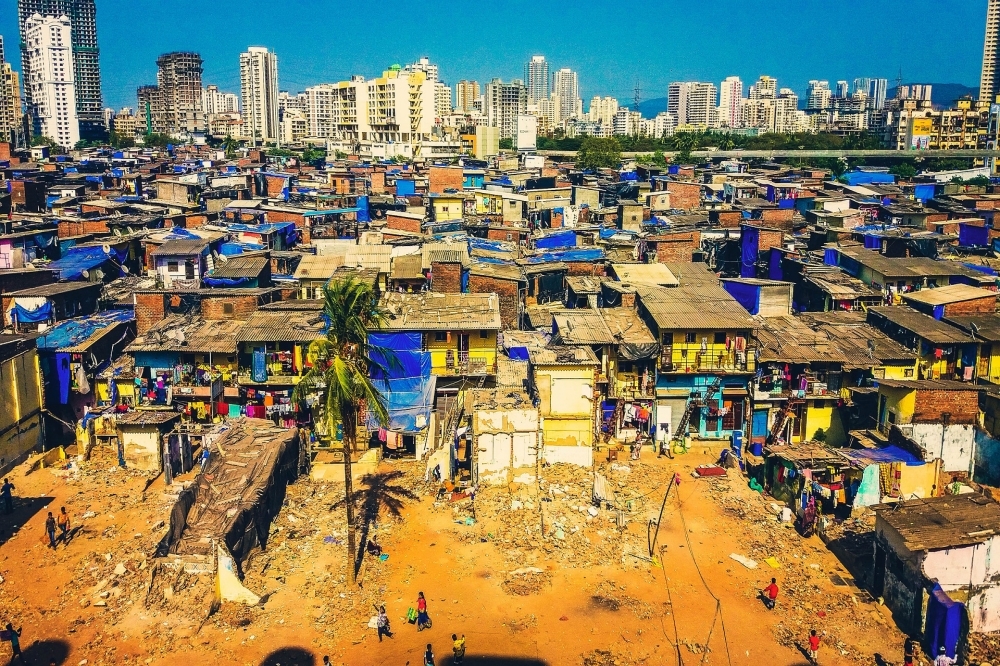 位於印度孟買的貧民窟。（pixabay）