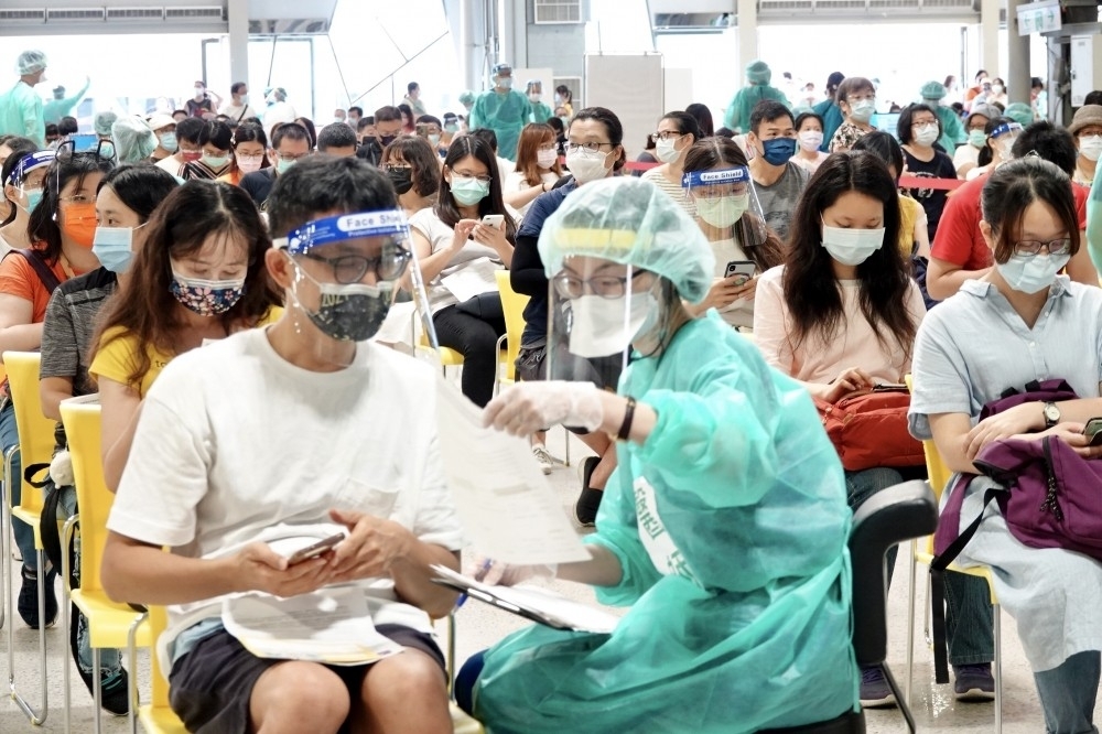 台灣已有許多民眾接種高端疫苗，仍否與日本相互認證仍在洽談。（資料照片／王侑聖攝）