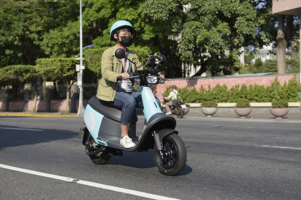 但為扶植我國電動車產業，財政部目前與經濟部取得共識，電動車免徵貨物稅優惠將延長實施4年至2025年12月31日。圖為示意圖。（資料照片／張哲偉攝）