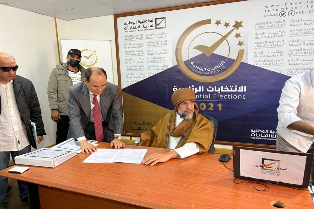 格達費之子塞夫14日填表登記參選利比亞總統。（湯森路透）