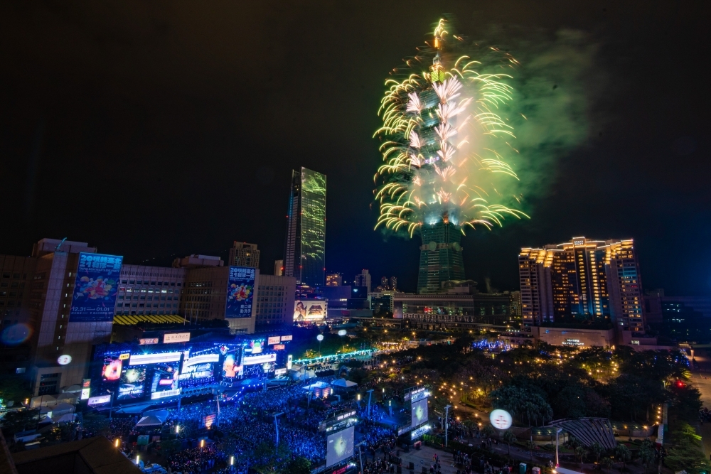 疫情趨緩，台北101跨年煙火秀整體秒數可望超過去年300秒，整體規模更勝去年。（資料照片／蔣銀珊攝）