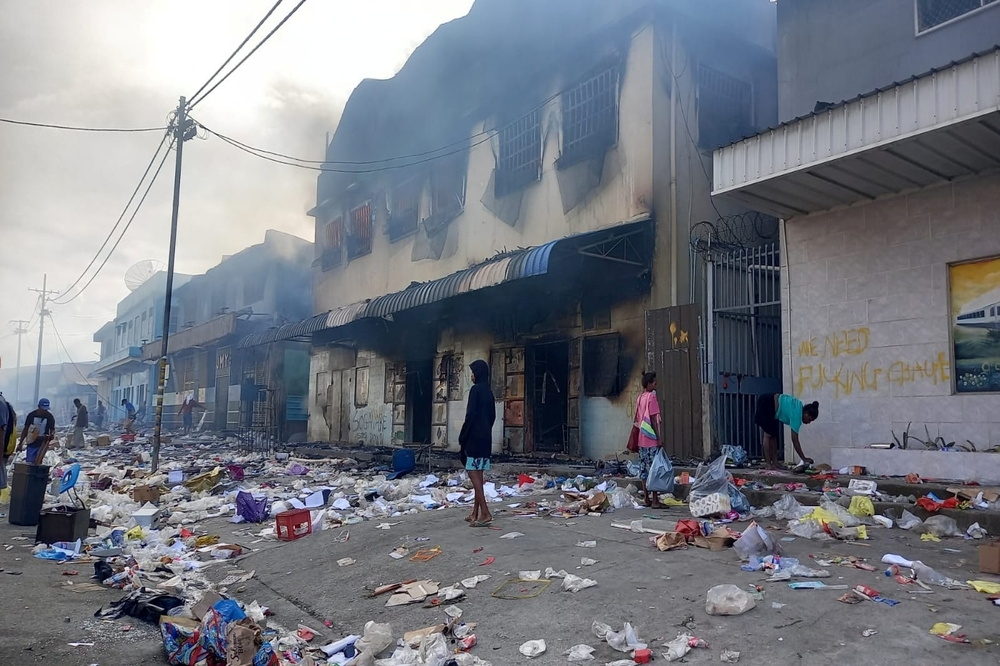 索羅門群島首都荷尼阿拉的中國城社區發生暴動。（湯森路透）