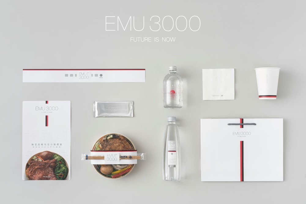 台鐵推出以 EMU3000 騰雲座艙為元素設計的文創商品。（取自交通部臺灣鐵路管理局 TRA 粉絲專頁）