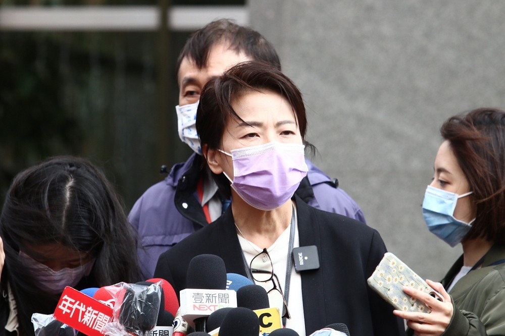台北市副市長黃珊珊10日表示，中研院區將進行清消靜置3天，13日會派人協助未接種員工打疫苗。（王侑聖攝）