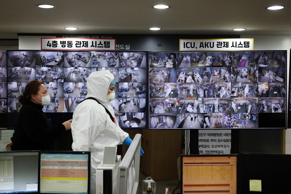 南韓富川將從2022年1月開始，啟動市區人臉辨識系統，追蹤確診者行蹤。（湯森路透）