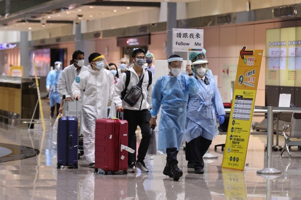 台北市觀光傳播局長劉奕霆15日表示，年底前防疫旅館房間數將達1.2萬間，未來還會持續新增，目前看來是足夠的。（資料照片／陳愷巨攝）