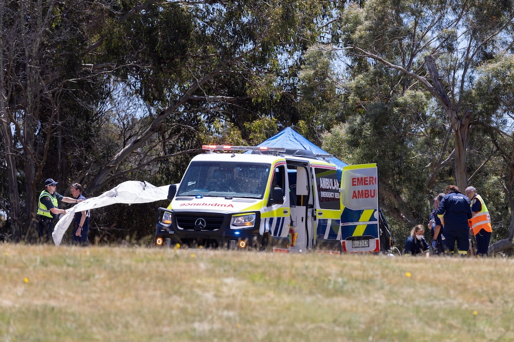 澳洲一所小學16日發生學生從充氣城堡墜落意外。（湯森路透）