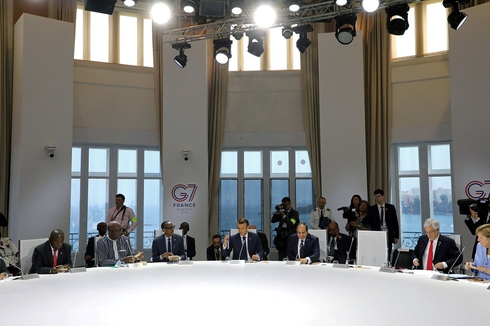 G7積極鼓勵非傳統化石燃料業者，如開發頁岩氣、油砂等資本使用碳捕捉與封存的「創新技術」，換言之，G7從未承諾實質減少化石燃料的使用。（湯森路透）
