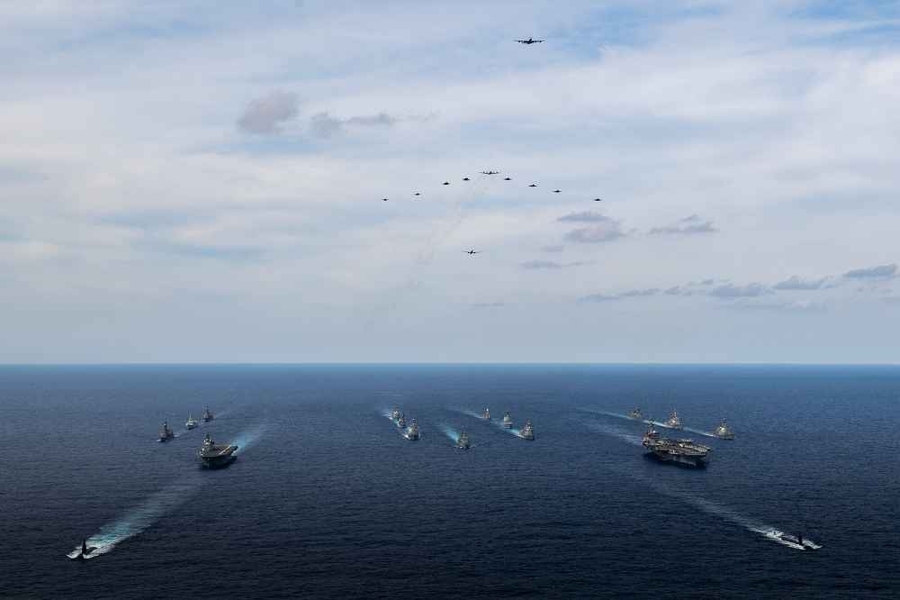 台灣若能以類似方式參與2022年環太平洋軍演，無非是台灣與美方安全合作的里程碑。（圖片取自美國第七艦隊推特）