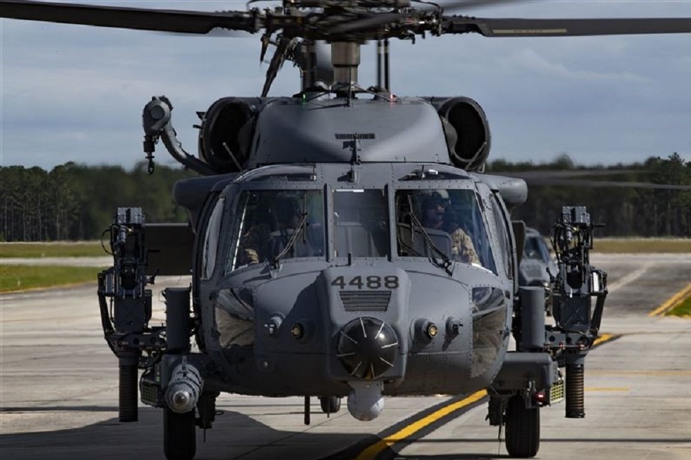 美方最新研製的HH-60W戰鬥搜救直升機單架飛離成本將近9千萬美金，價格高的嚇人。（圖片取自美國空軍網站）