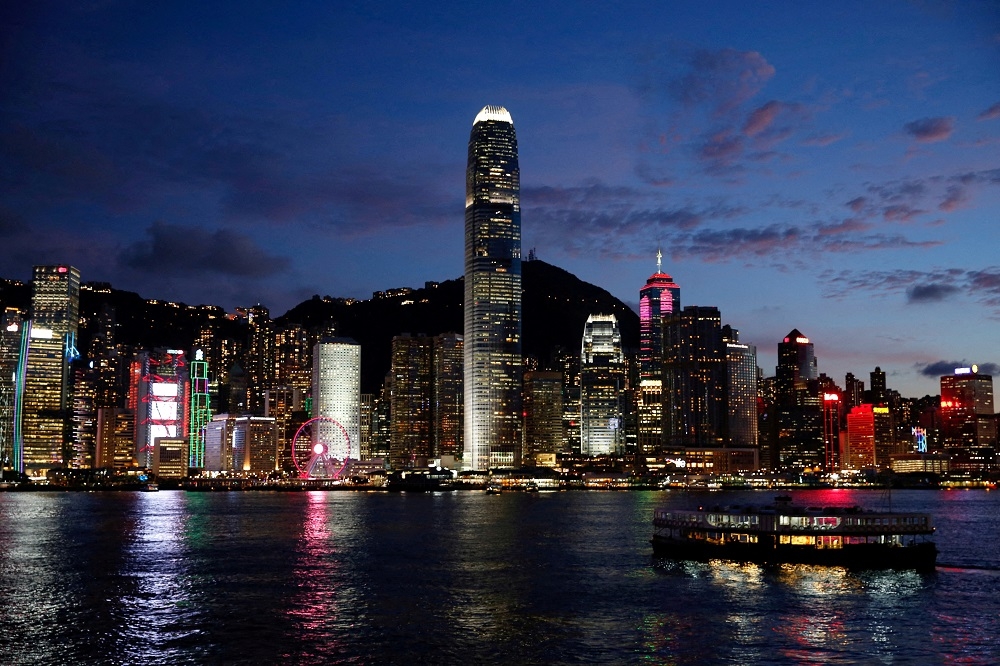 香港連四日新增本土確診超過百例。（湯森路透）