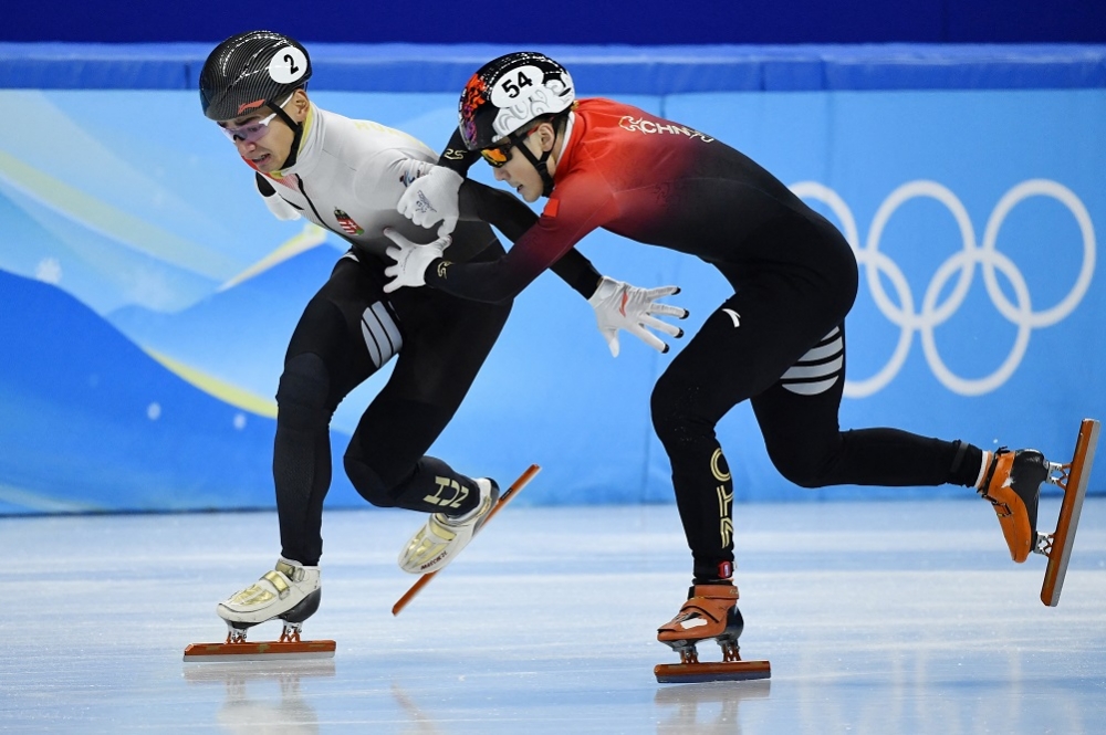 北京冬奧的男子1000公尺競速滑冰發生推擠事件。（湯森路透）