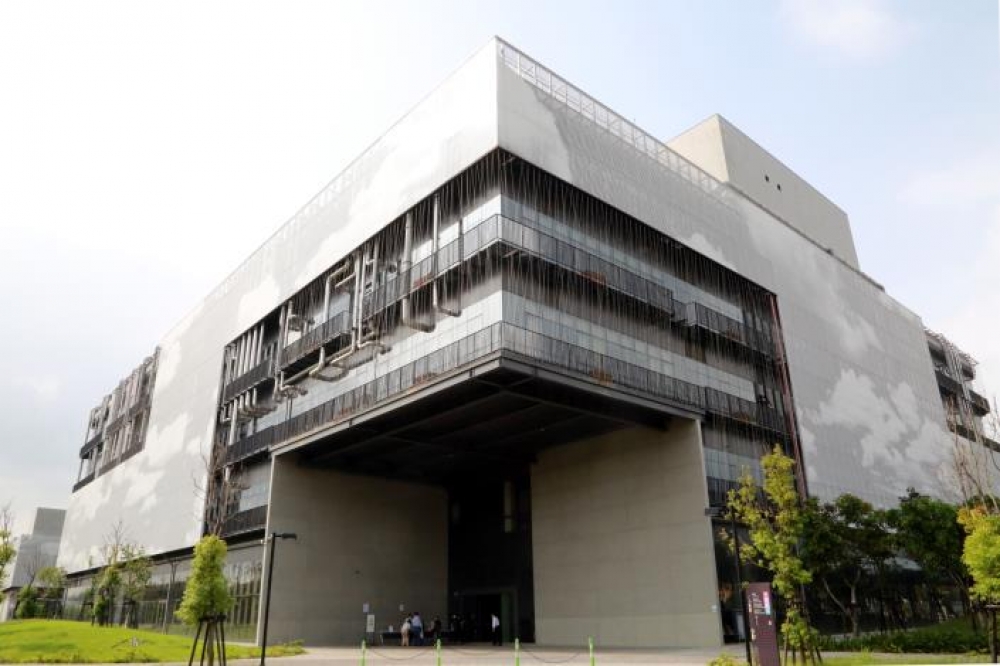 位於台南沙崙智慧綠能科學城C區「資安暨智慧科技研發大樓」也於去(110)年12月正式啟用。（市府提供）