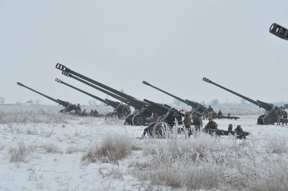 俄羅斯陳兵10萬在烏克蘭邊境，可能三面入侵。（湯森路透）