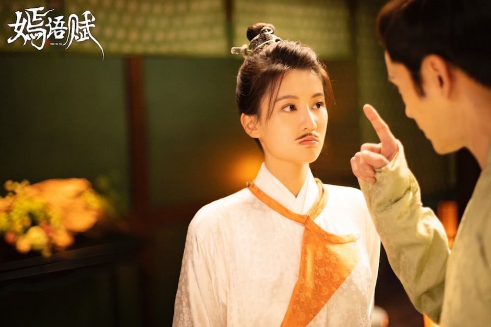 中國女星喬欣在古裝劇《嫣語賦》中形象聰穎、充滿謀劃，和傳統的傻白甜女一相當不同，也因此讓她獲得極高評價。（取自微博）