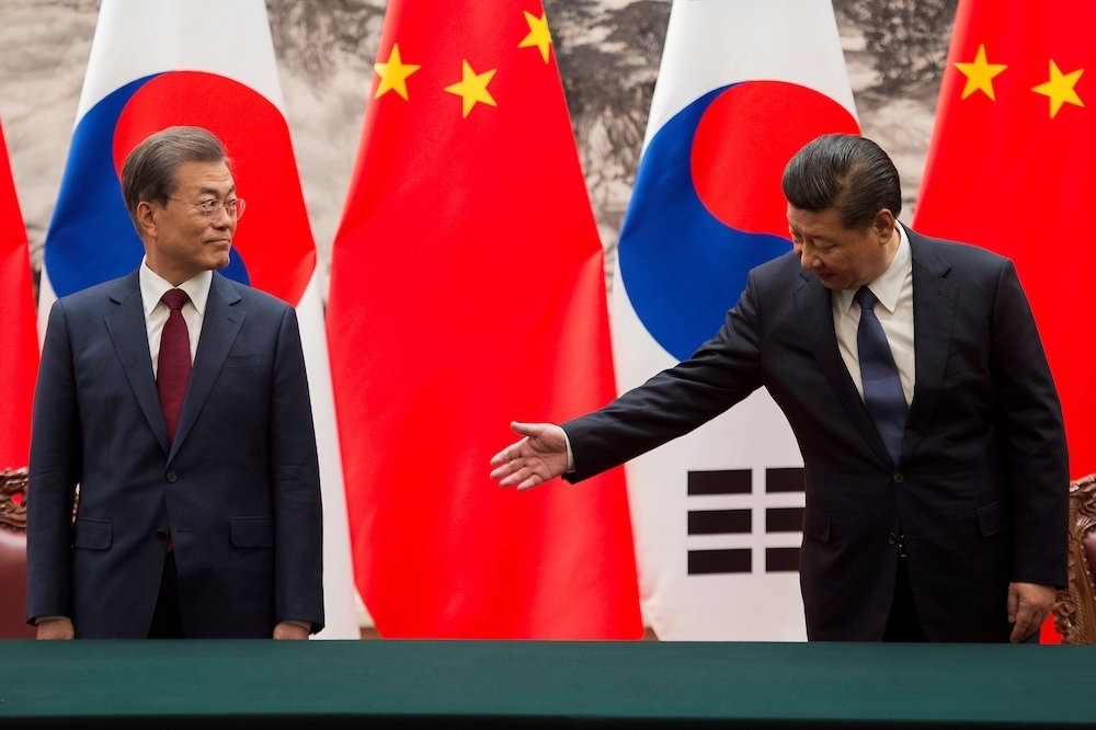 南韩总统文在寅与中国国家主席习近平。（汤森路透）(photo:UpMedia)