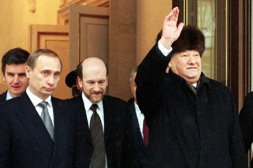 當時的葉爾欽總統與代理總統普丁（取自維基百科）