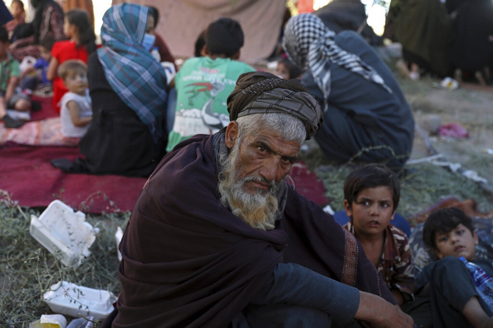 阿富汗国民流离失所，仅能暂时栖身街头。（美联社）(photo:UpMedia)