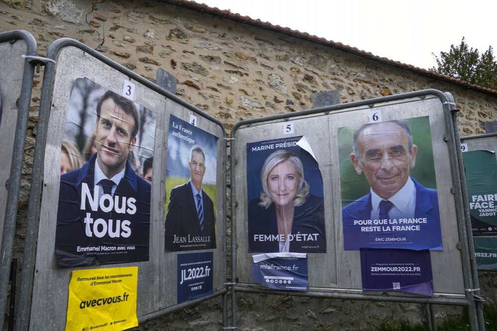 法國總統第一輪選舉10日登場，共計12名參選人角逐大位。（美聯社）