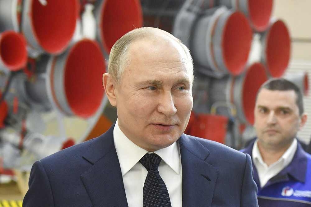 俄羅斯總統普丁12日出席俄羅斯東方太空發射場的頒獎典禮。（美聯社）