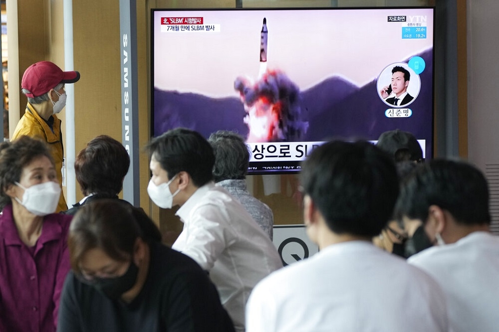 眼看南韓準總統尹錫悅即將上任，北韓7日再度發射飛彈。（美聯社）