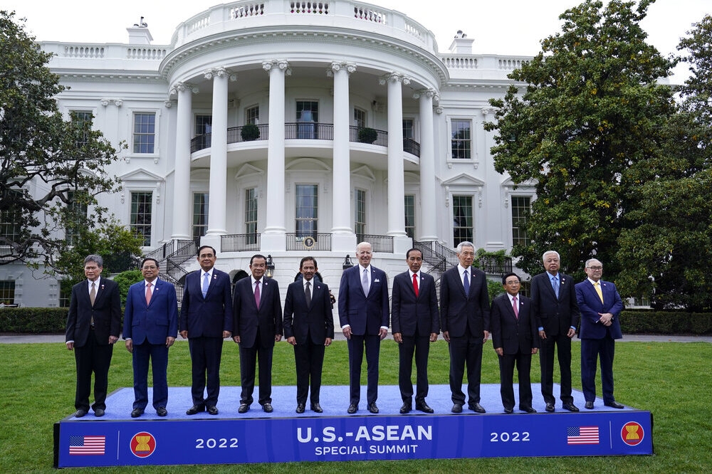 美國與東協領袖12日在華府舉行高峰會。（美聯社）