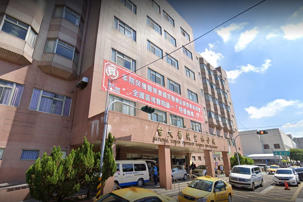 雲林縣一名6歲男童確診後，症狀嚴重，轉院至台大醫院雲林分院治療。（擷自Google Maps）