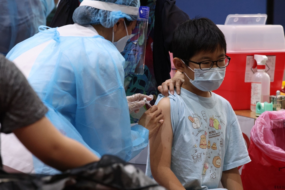 兒童BNT25日起陸續開放施打，提供5到11歲的兒童接種疫苗。（陳愷巨攝）